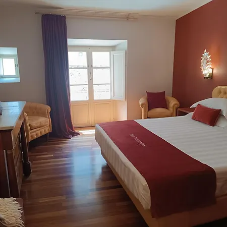 Hotel The Tuscanian