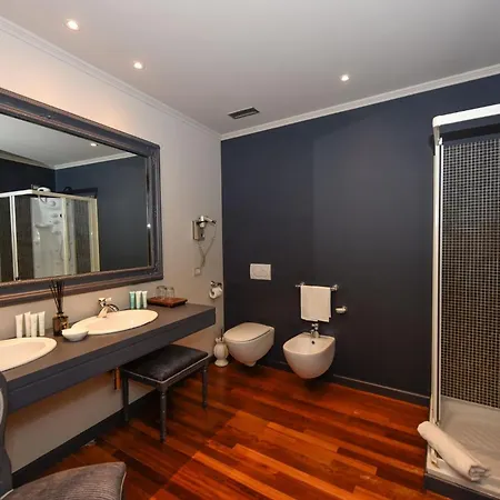 Hotel The Tuscanian 4*